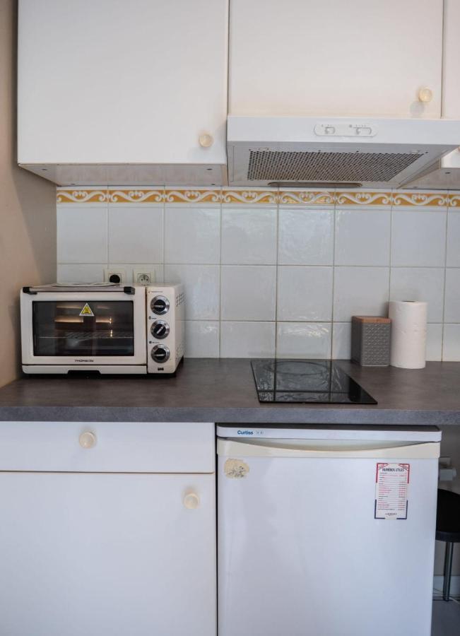 Charming Studio Near Jean Mace Apartment Лион Екстериор снимка