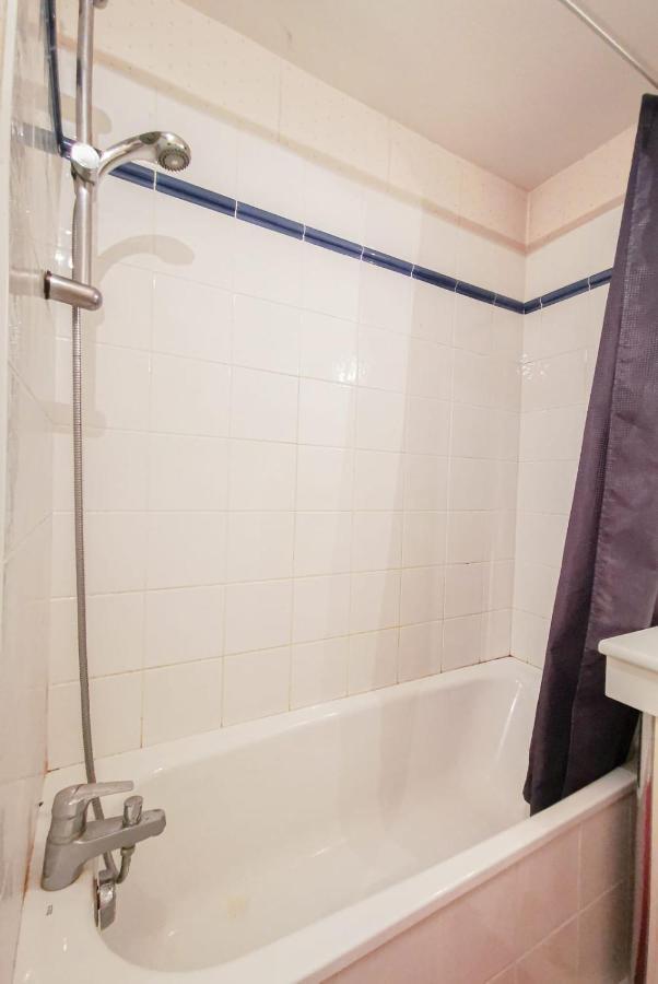Charming Studio Near Jean Mace Apartment Лион Екстериор снимка